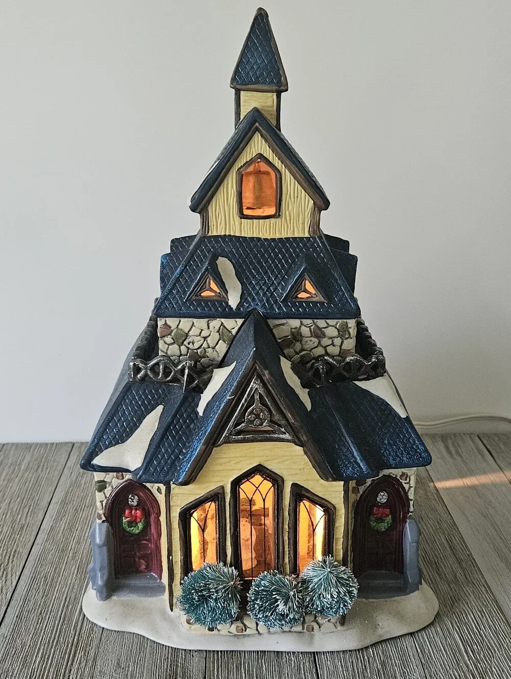 Vintage 1990s Ceramic Christmas Village 11